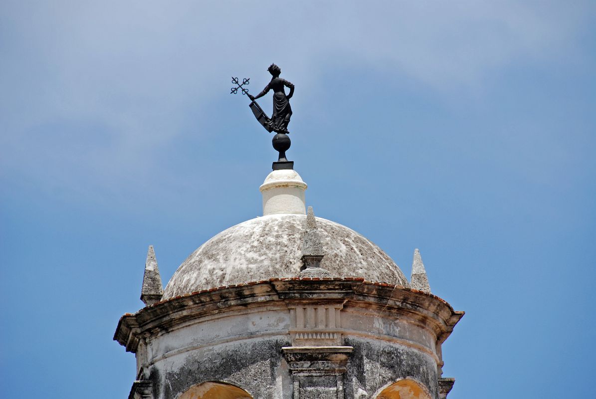 26 Cuba - Old Havana Vieja - Plaza de Armas - Castillo de la Real Fuerza - La Giraldilla weather vane close up